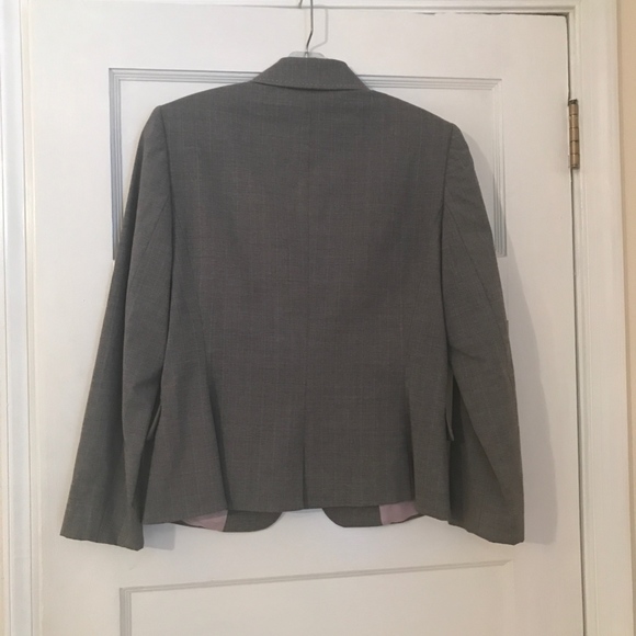 Tahari gray blazer - Picture 5 of 7